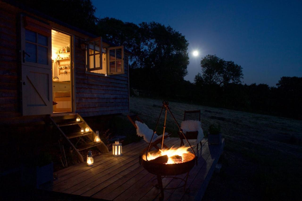 Tilbury Shepherd Huts With Hot Tubs Plus Holiday Cottages West Bagborough Εξωτερικό φωτογραφία