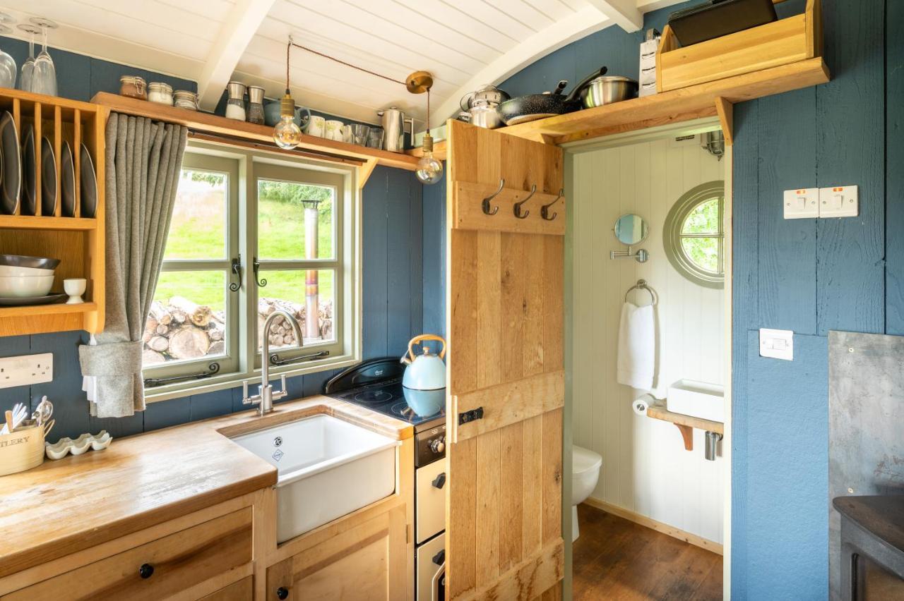 Tilbury Shepherd Huts With Hot Tubs Plus Holiday Cottages West Bagborough Εξωτερικό φωτογραφία