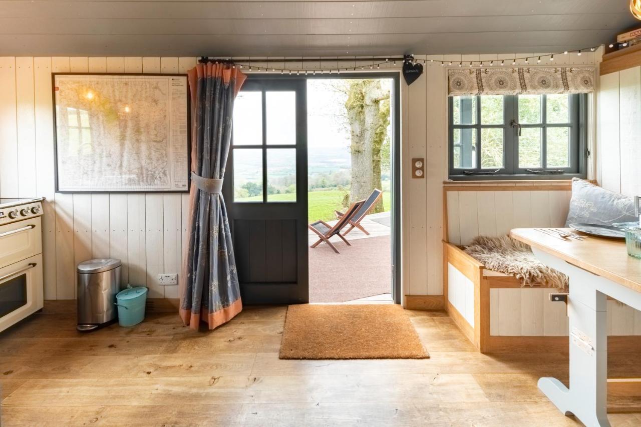 Tilbury Shepherd Huts With Hot Tubs Plus Holiday Cottages West Bagborough Εξωτερικό φωτογραφία