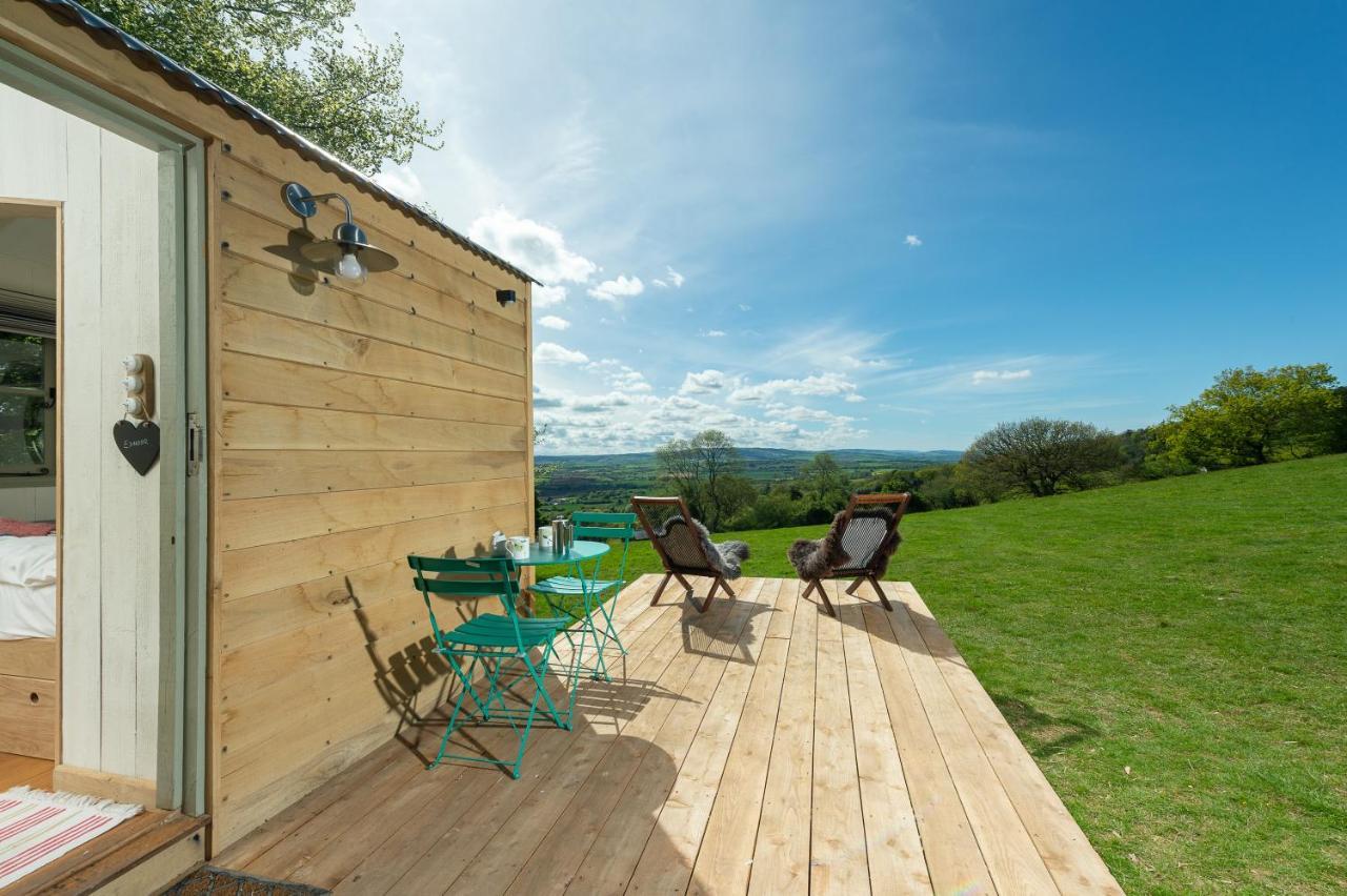 Tilbury Shepherd Huts With Hot Tubs Plus Holiday Cottages West Bagborough Εξωτερικό φωτογραφία