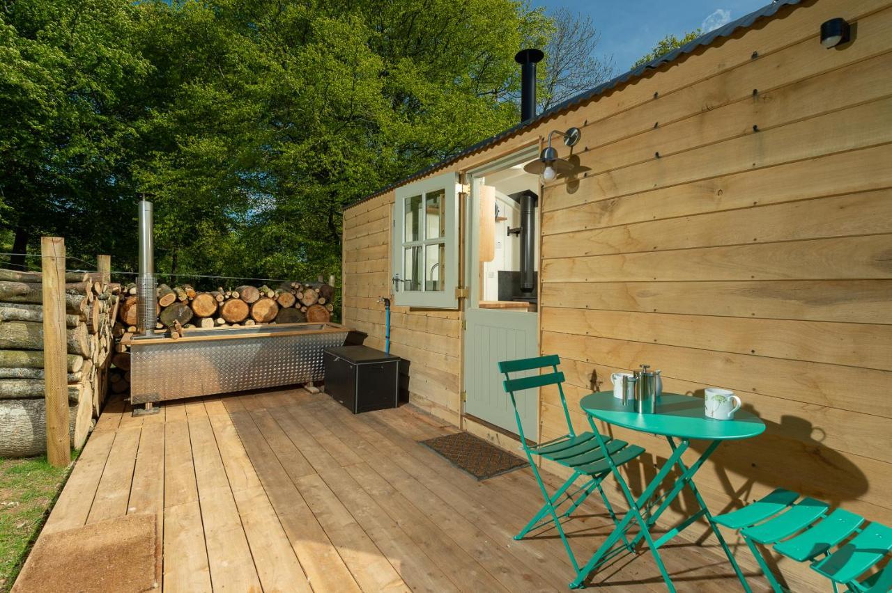 Tilbury Shepherd Huts With Hot Tubs Plus Holiday Cottages West Bagborough Εξωτερικό φωτογραφία