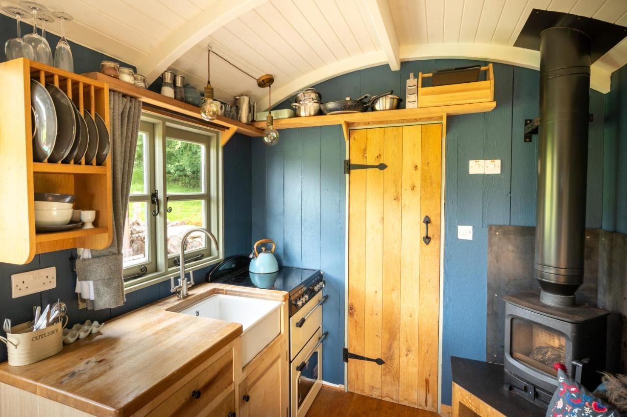 Tilbury Shepherd Huts With Hot Tubs Plus Holiday Cottages West Bagborough Εξωτερικό φωτογραφία