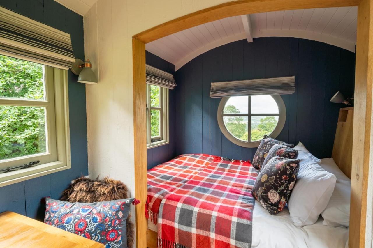 Tilbury Shepherd Huts With Hot Tubs Plus Holiday Cottages West Bagborough Εξωτερικό φωτογραφία