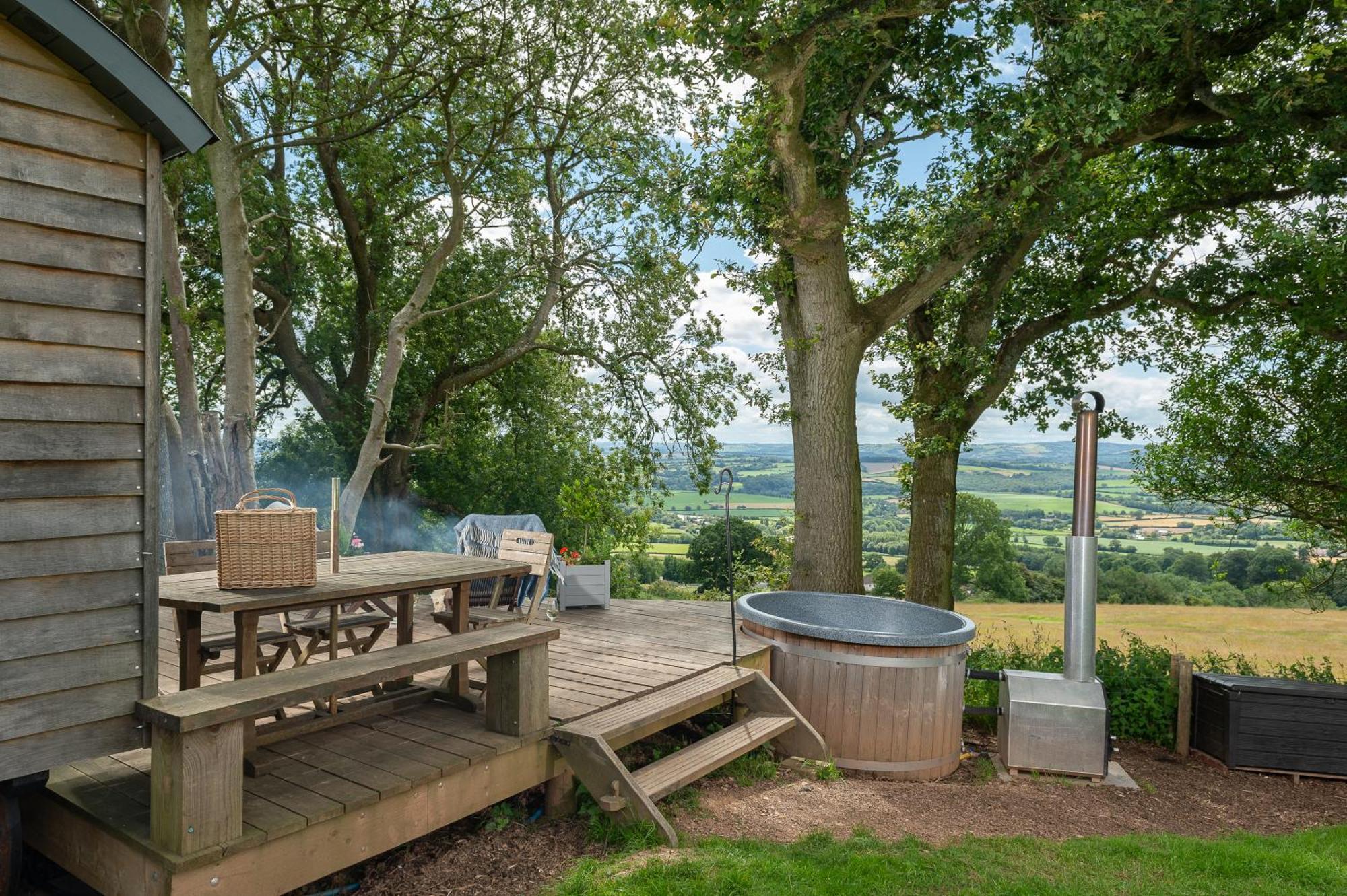 Tilbury Shepherd Huts With Hot Tubs Plus Holiday Cottages West Bagborough Εξωτερικό φωτογραφία